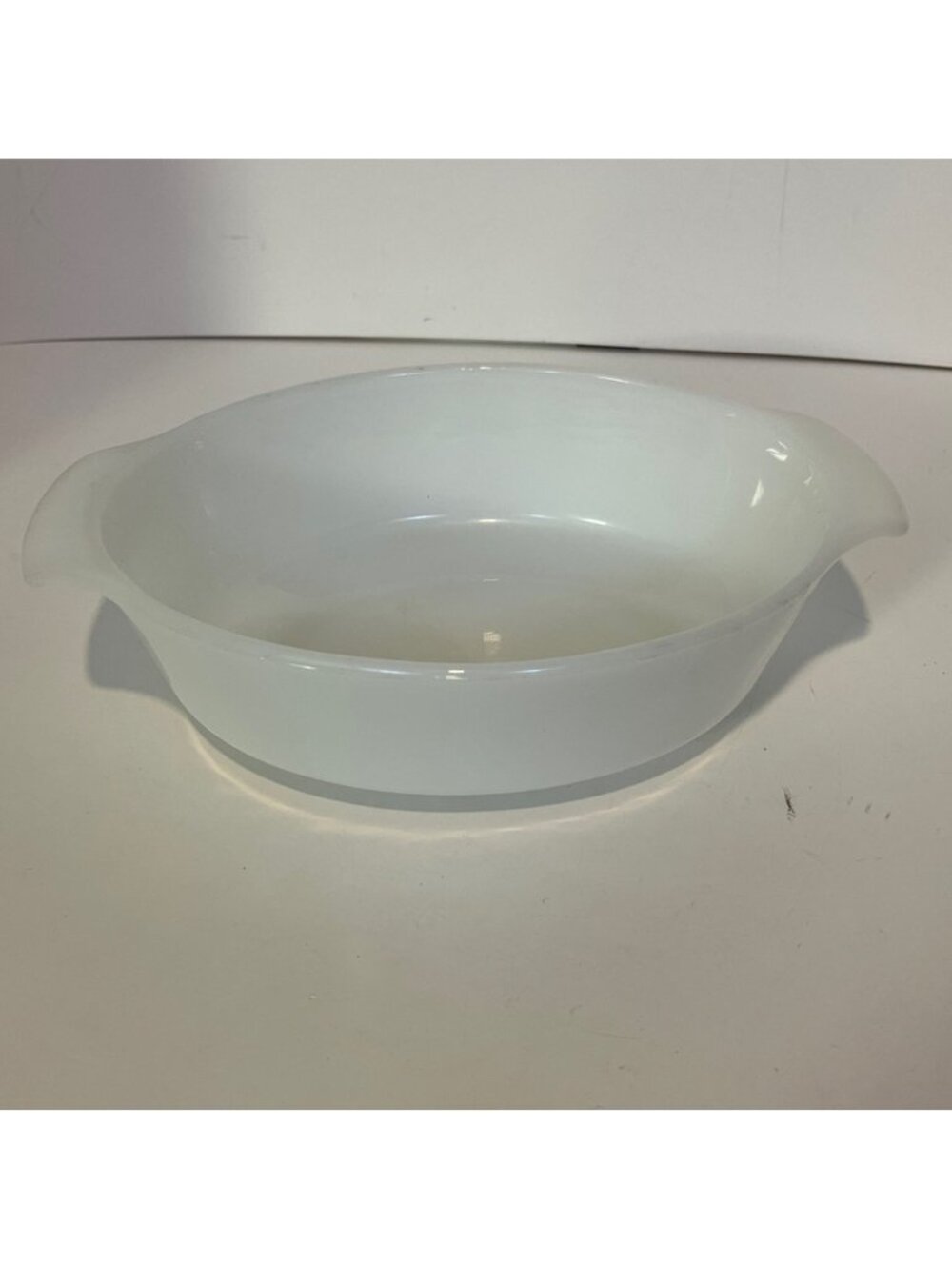 Vintage White Milk Glass Fire King Anchor Hocking Casserole Dish #433 1-1/2 Qt.